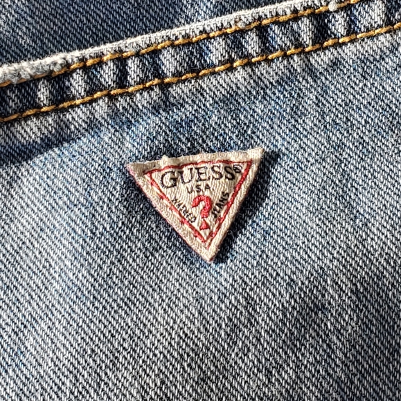 GUESS - PEARED DISTRESS JEAN SKIRT - Picture 5 of 10